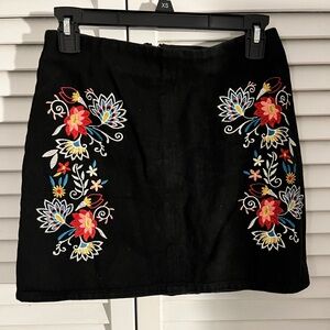 Mi Ami Embroidery Black corduroy, mini skirt size small